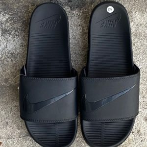CHANCLAS NIKE CLASICA NEGRA